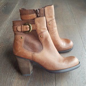 Unworn Naturalizer Buckle Ankle Booties